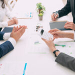 短期派遣でも安心!契約更新や給与交渉のポイント